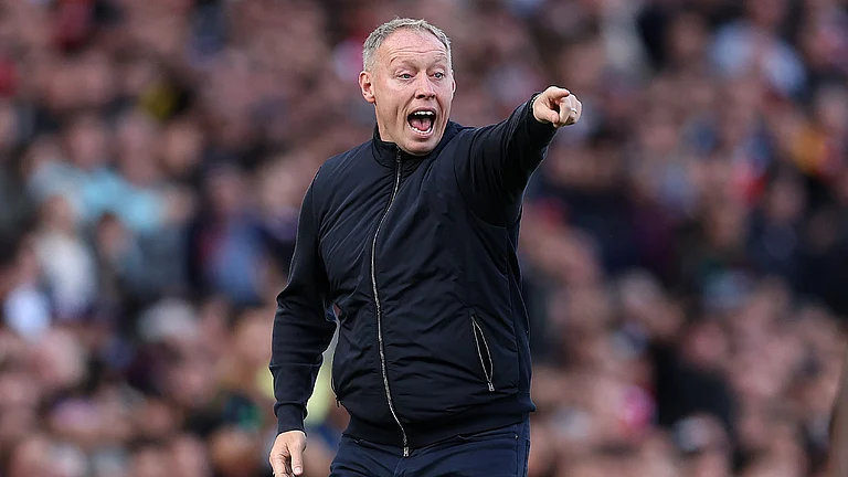 Leicester boss Steve Cooper - null