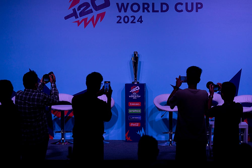 2024 Womens T20 World Cup Captains Day photo gallery_Womens T20 Cricket World Cup trophy 