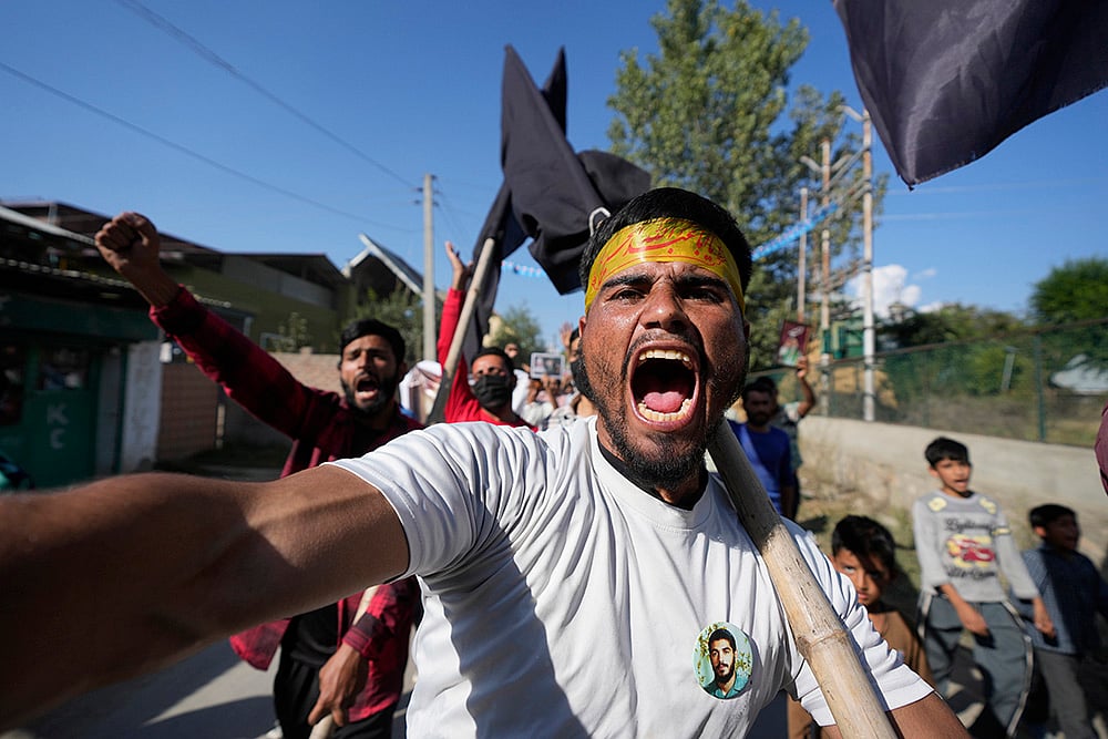 Israel Mideast Tensions Protest against Israel in Srinagar_10