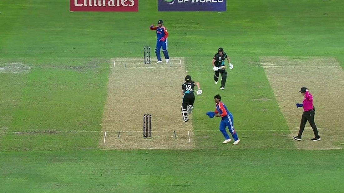 Photo: X | Vashu Sain : New Zealand batter Amelia Kerr trying to take a second run against India in the ICC Women's T20 World Cup 2024.