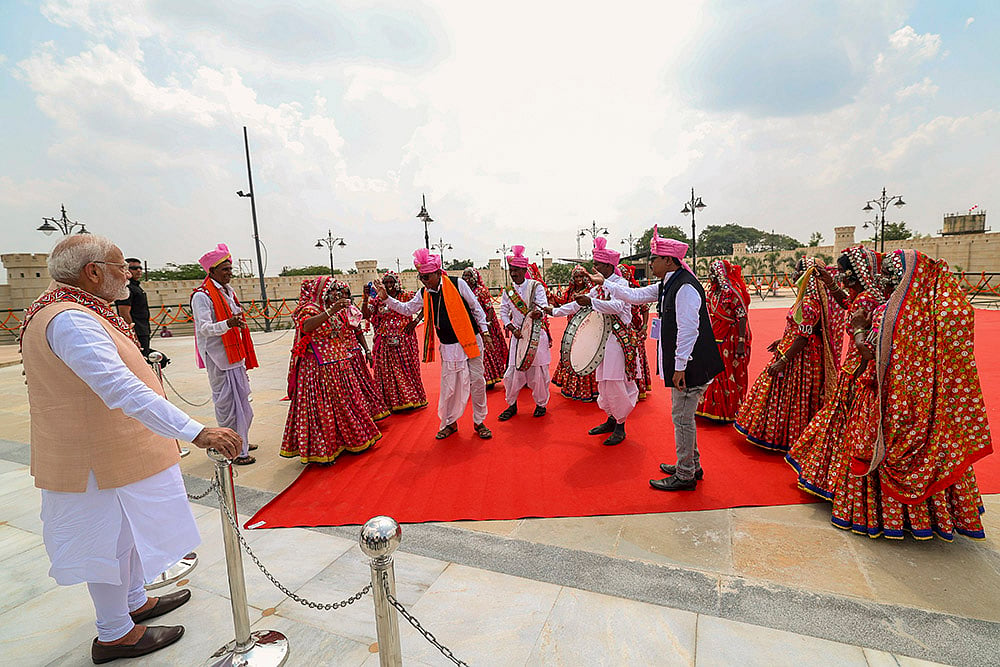 PM Modi at Banjara Virasat Museum, in Washim district, Maharashtra