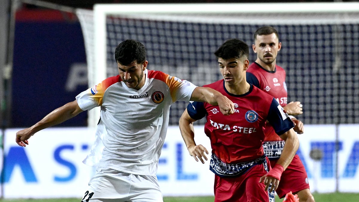Photo: X | Indian Super League : Jamshedpur FC players trying to tackle East Bengal FC during an ISL match.