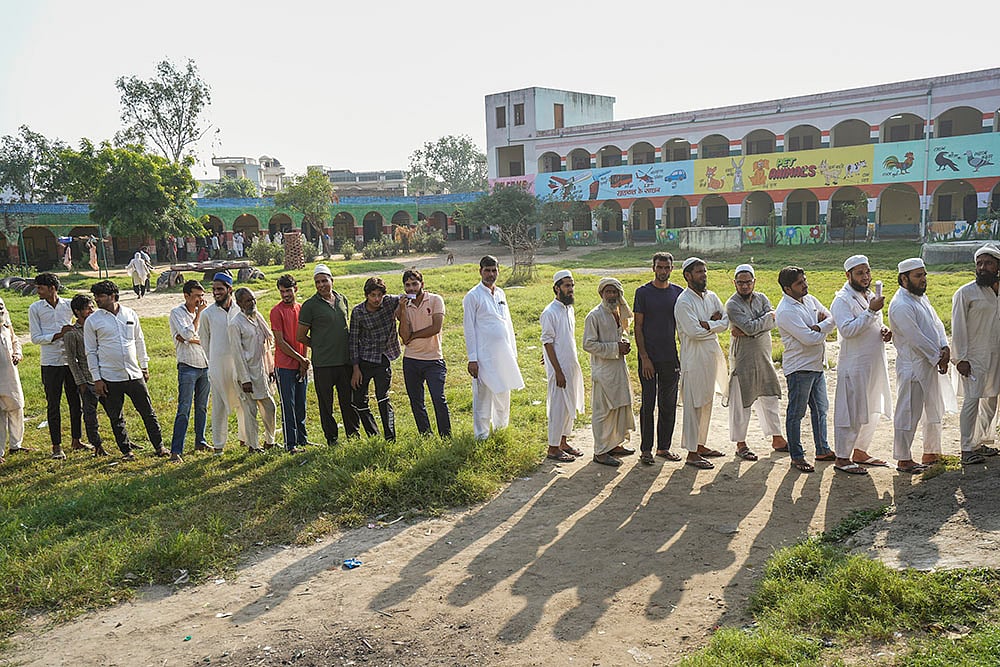 Voting for Haryana Assembly elections 2024_Voters at Ghasera village