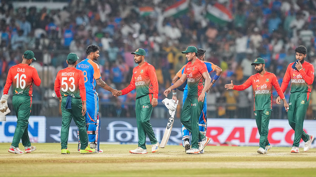 Indias Hardik and Nitish were congratulated by Bangladesh team members. PTI Photo
