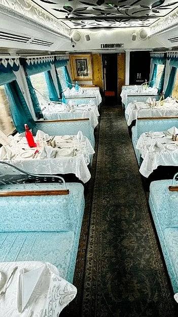 palaceonwheels.com