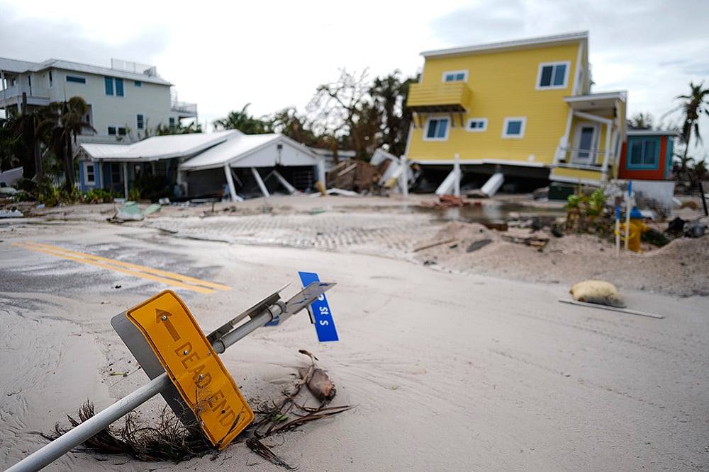 Aftermath of Hurricane Milton in Florida photo gallery_8
