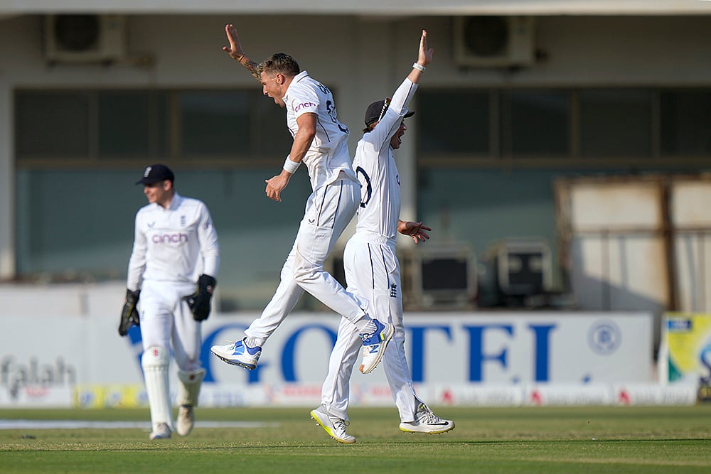 Pakistan vs England 1st test day 4 Cricket photo gallery_Brydon Carse