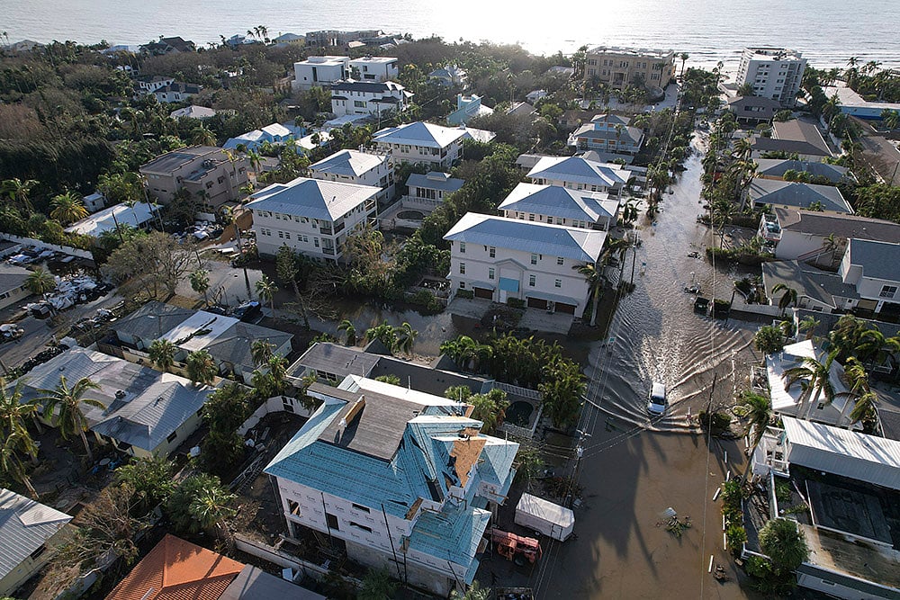 Aftermath of Hurricane Milton in Florida photo gallery_5