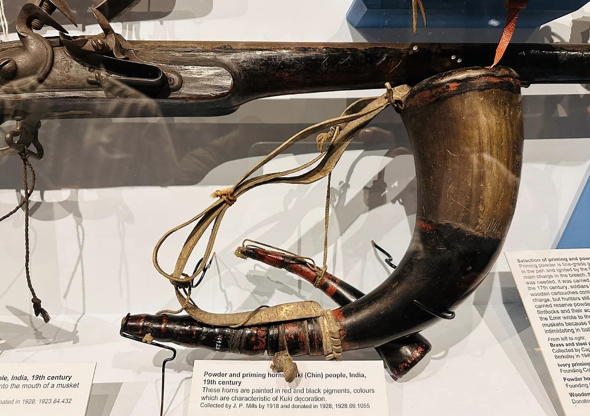Meilou pai (Horn for gunpowder) 