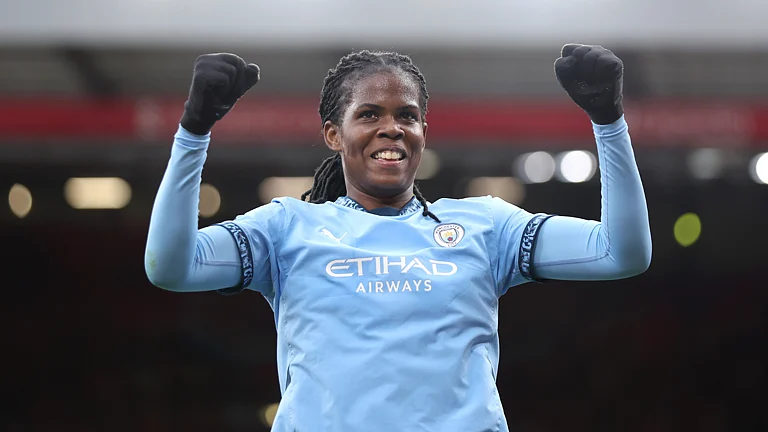 Khadija Shaw scored a late winner for Manchester City in their win over Liverpool in the WSL - null