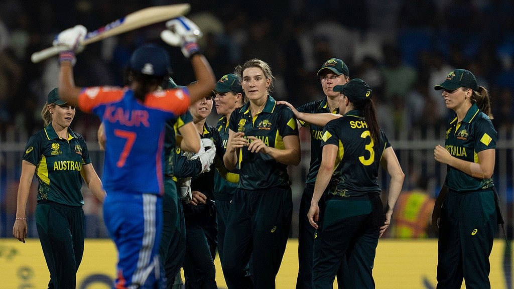 AP : AUS-W beat IND-W by 9 runs in this closely fought contest at Sharjah.
