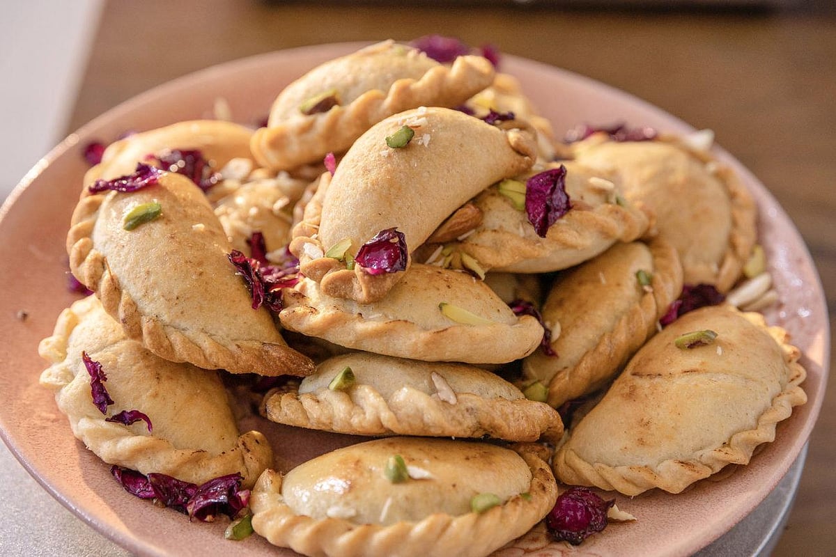 Baked Ghujiya
