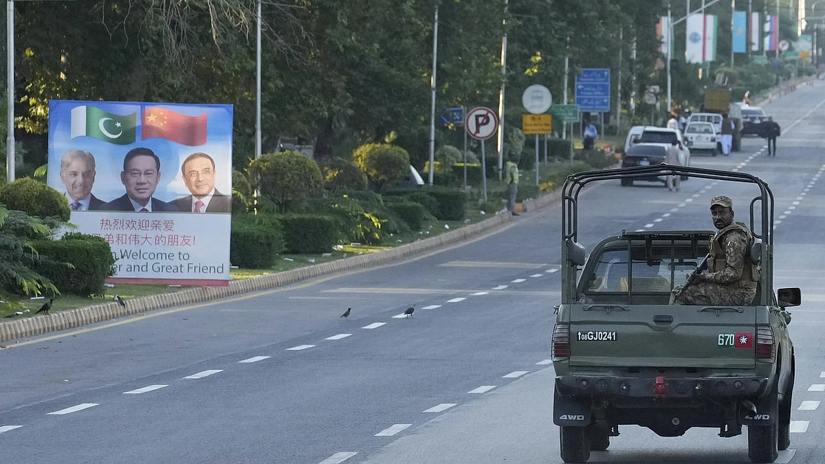AP : Security tightened in Pakistan as foreign delegations began to arrive.