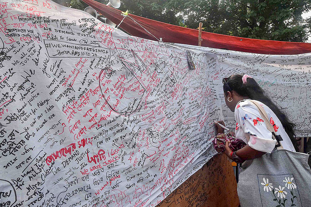 Kolkata doctor rape and murder Junior doctors hunger strike in Kolkata_9