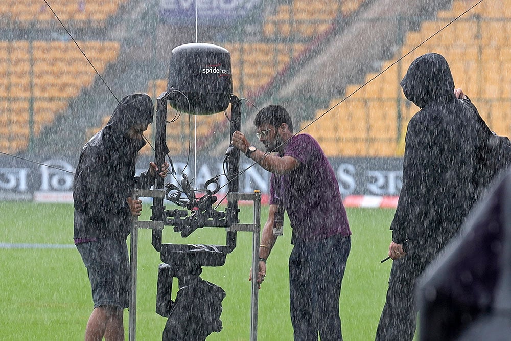 India Vs New Zealand 1st Test Day 1 Photo gallery_11