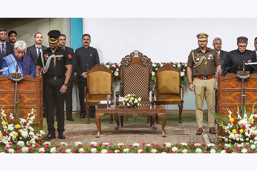 Swearing-in ceremony of new J&K govt by JKNCs Omar Abdullah_4