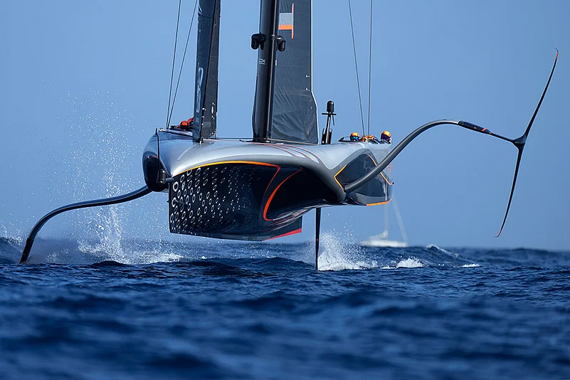 Louis Vuitton 37th Americas Cup Day 4 race 5 photo gallery_9