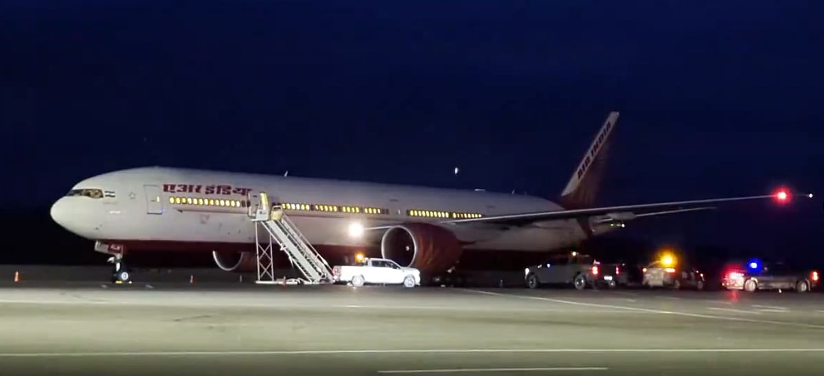 X/@tecas2000 : Air India flights received bomb threats 