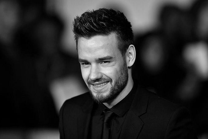 X/@spotify : Former One Direction Singer Liam Payne died after falling from the balcony of his hotel room | 