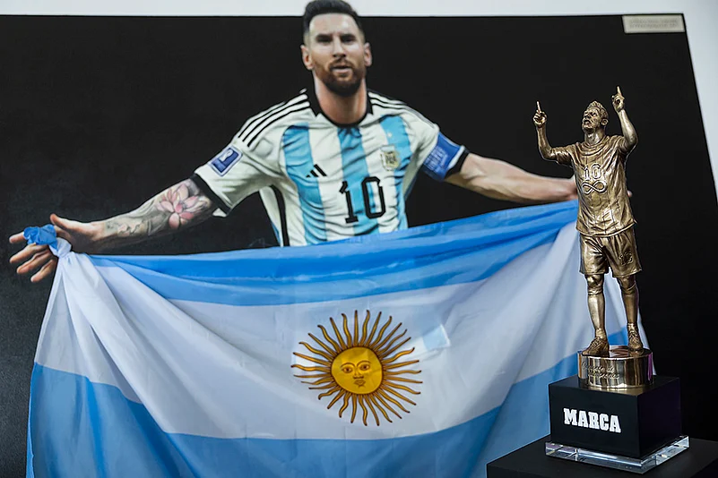 MLS-Inter Miami-Messi Award Soccer MARCA America Award 2024_Lionel Messi art piece