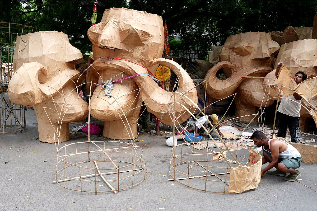 SURESH K PANDEY : Artisans prepare effigies of Raavan