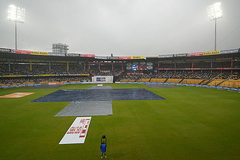 IND Vs NZ 1st Test: Broadcast crew covers the Spidercam after rain stopped play