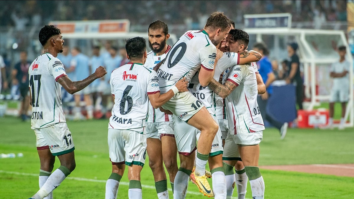 Photo: ISL : East Bengal Vs Mohun Bagan, ISL 2024-25 match at Salt Lake Stadium in Kolkata.
