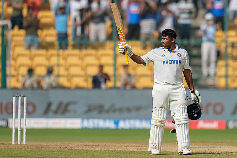 India vs New Zealand 1st Test Cricket Day 4 Photo gallery_Sarfaraz Khan