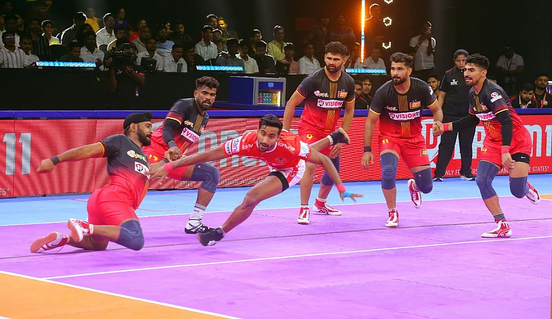 Gujarat Giants vs Bengaluru Bulls Pro Kabaddi League season 11