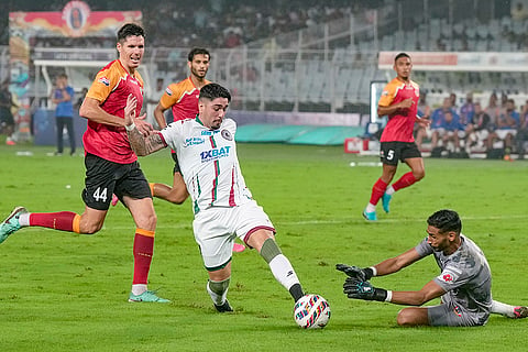 ISL 2024: Dimitrios Petratos (9) of Mohun Bagan Super Giant tries to score a goal 