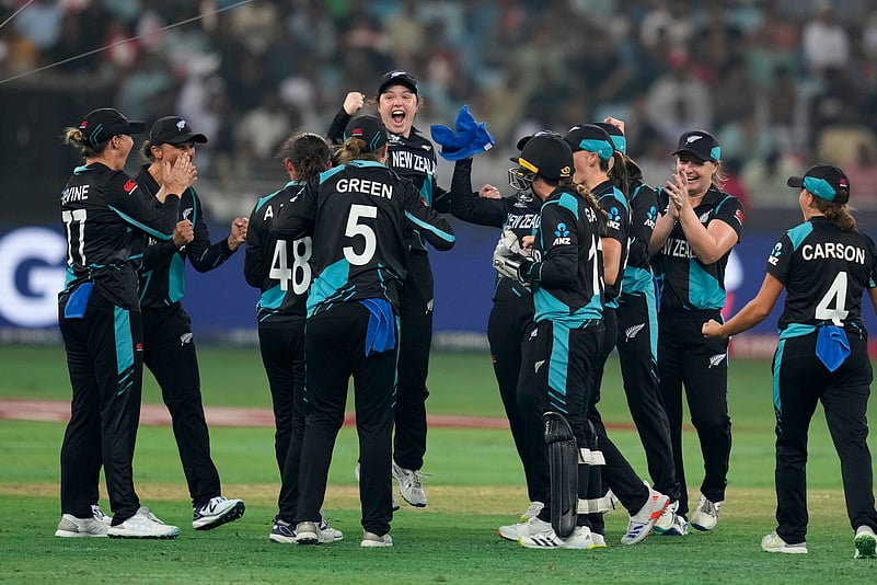 newzealand-women-vs-south-africa-women-t20-world-cup-2024-ap-photo.jpg