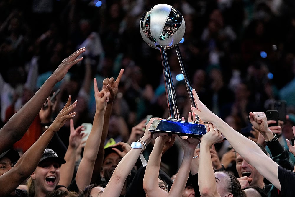 2024 WNBA Basketball Finals New York Liberty vs Minnesota Lynx photo gallery