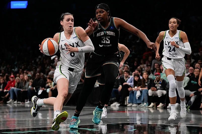 2024 WNBA Basketball Finals New York Liberty vs Minnesota Lynx photo gallery_Bridget Carleton
