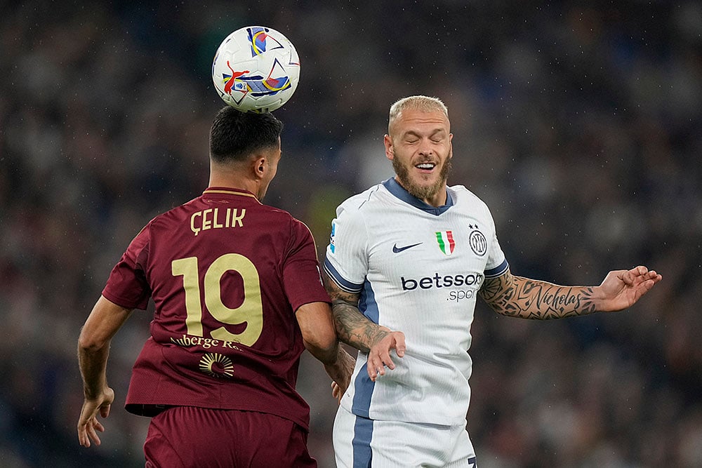 Italy Soccer Serie A 2024-25 AS Roma vs Inter Milan photo gallery_Zeki Celik
