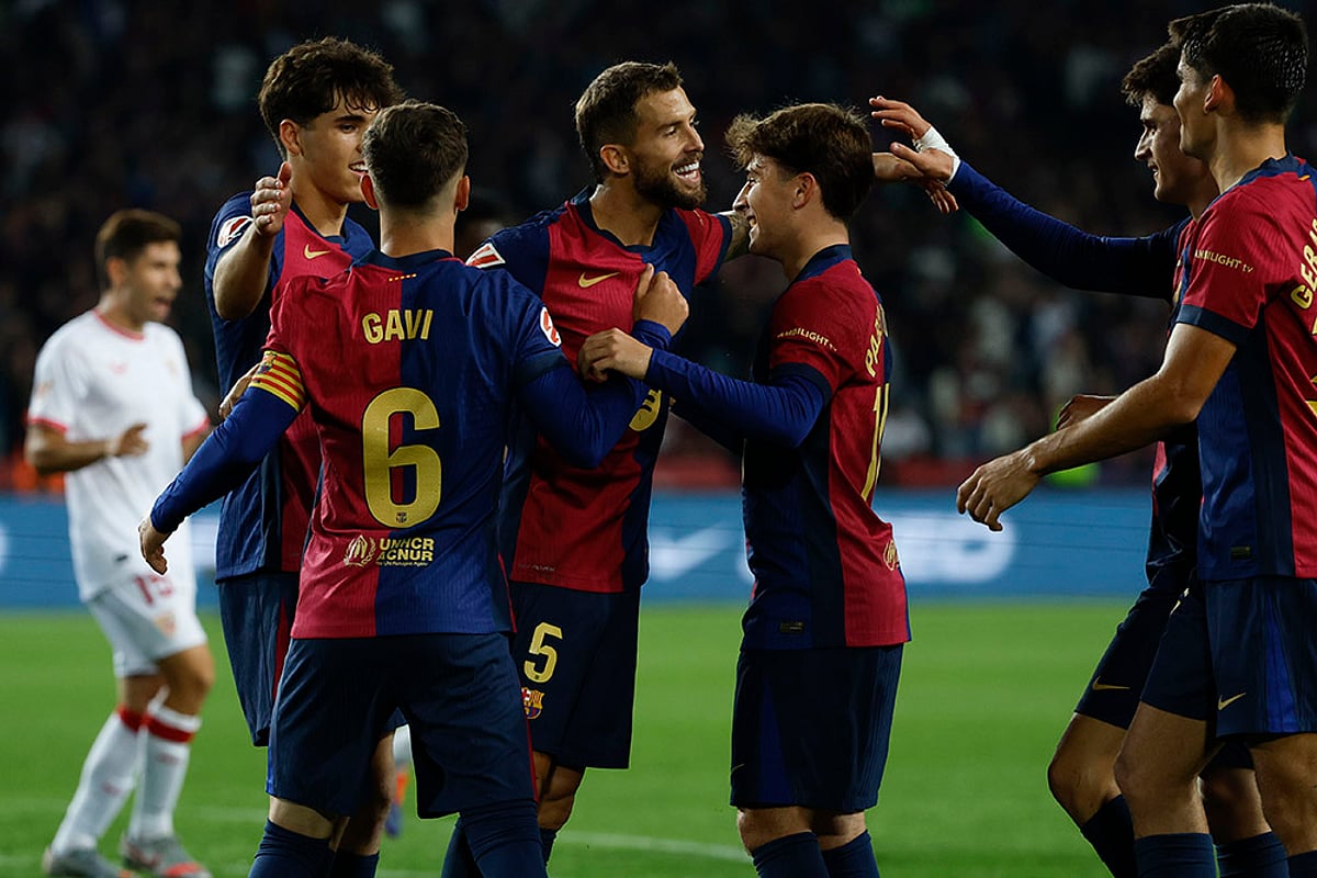 Spain Soccer La Liga 2024-25 Barcelona fc vs Sevilla_Pablo Torre
