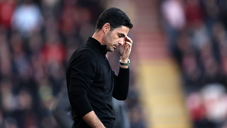 Mikel Arteta said Arsenal must learn from their recent sending offs. - null