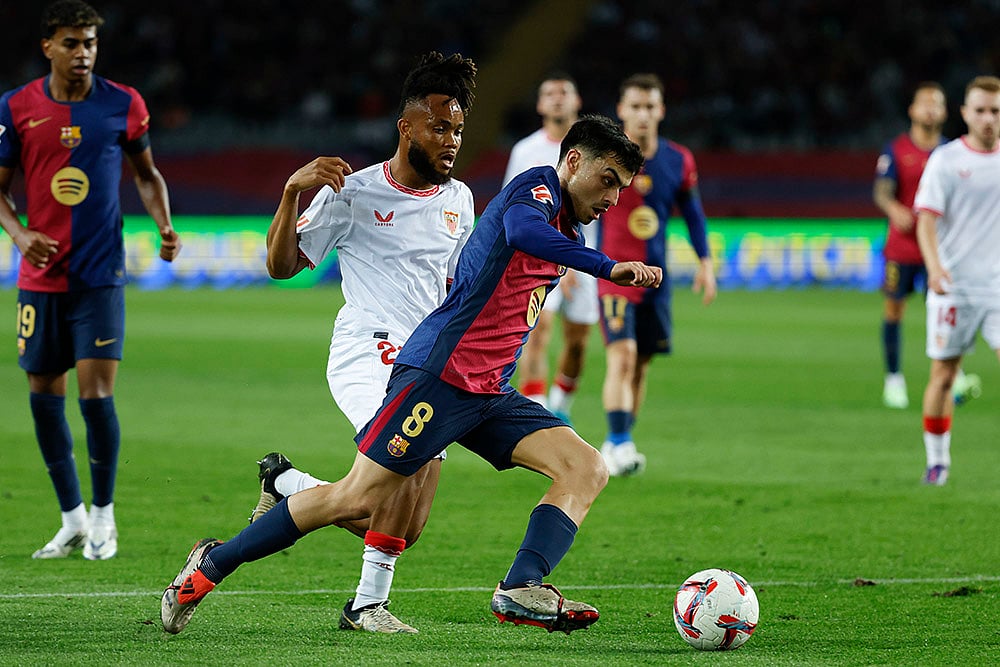 Spain Soccer La Liga 2024-25 Barcelona fc vs Sevilla photo gallery_Barcelonas Pedri