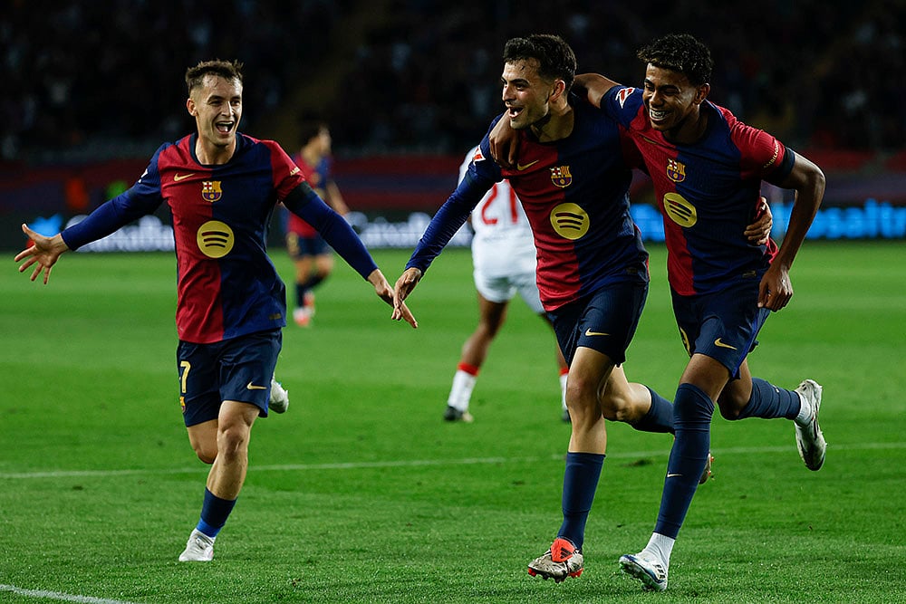 Spain Soccer La Liga 2024-25 Barcelona fc vs Sevilla photo gallery_Pedri