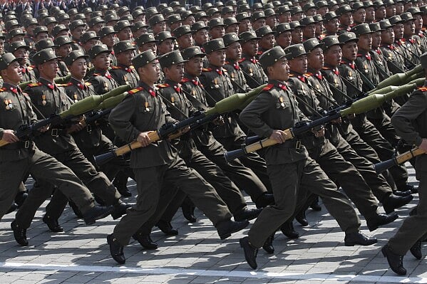 North Korean troops 