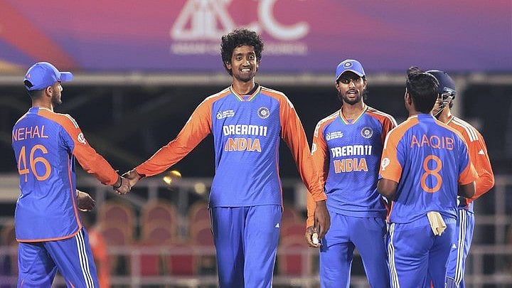 X | BCCI  : India A Vs Oman.