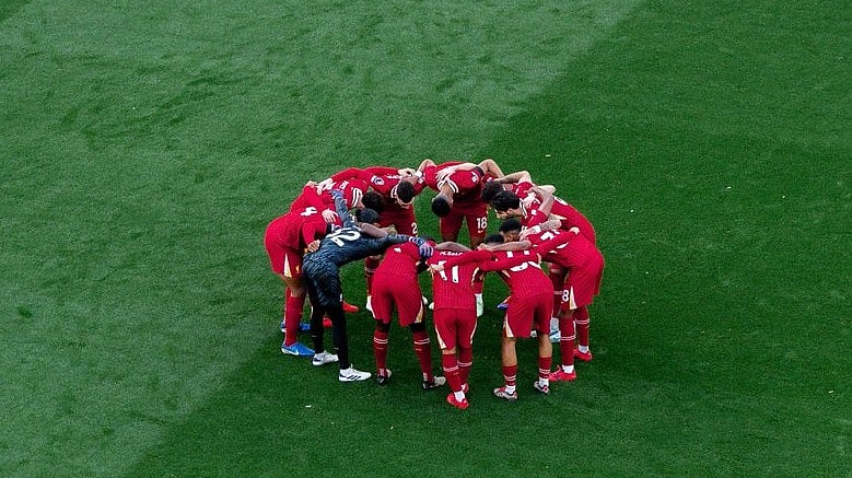 X | Liverpool FC  : Liverpool Football Club are the current leaders in the PL. 