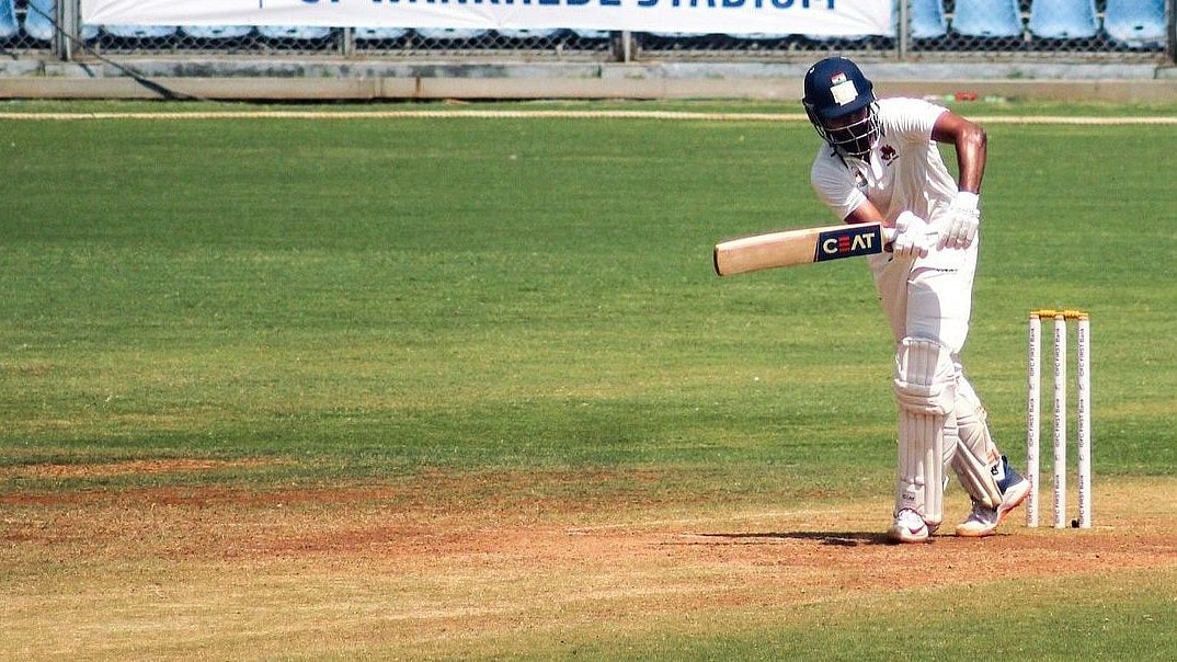 Photo: X | Pick Up Shot : Mumbai batter Shreyas Iyer.