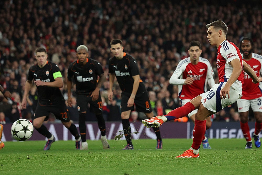 2024-25 UEFA Champions League soccer Arsenal vs Shakhtar Donetsk Photo gallery_Leandro Trossard
