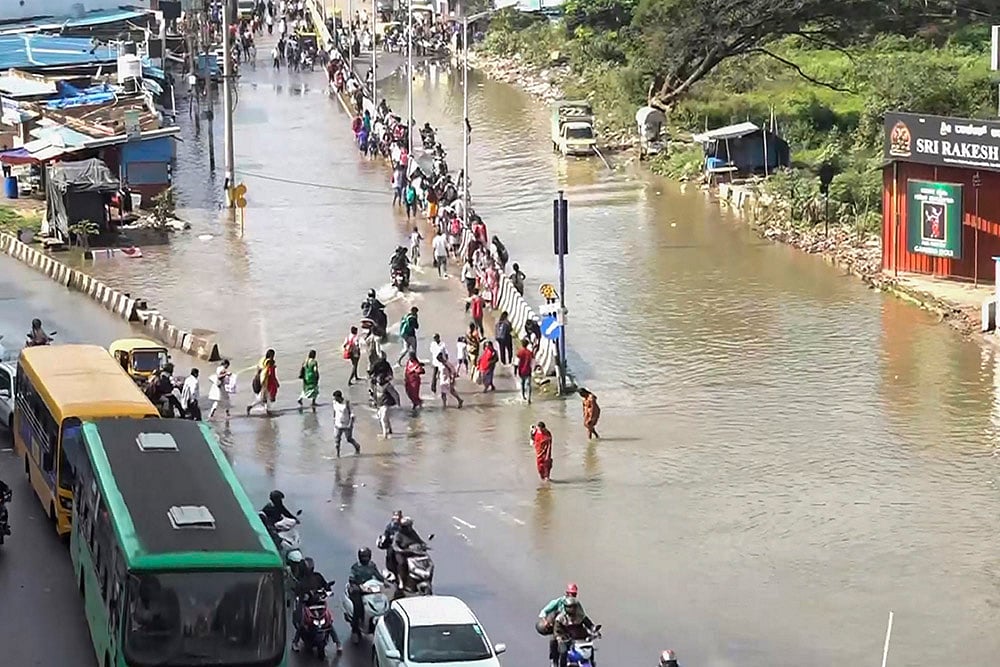 Karnataka Rains: Flood in Bengaluru Photo gallery_6