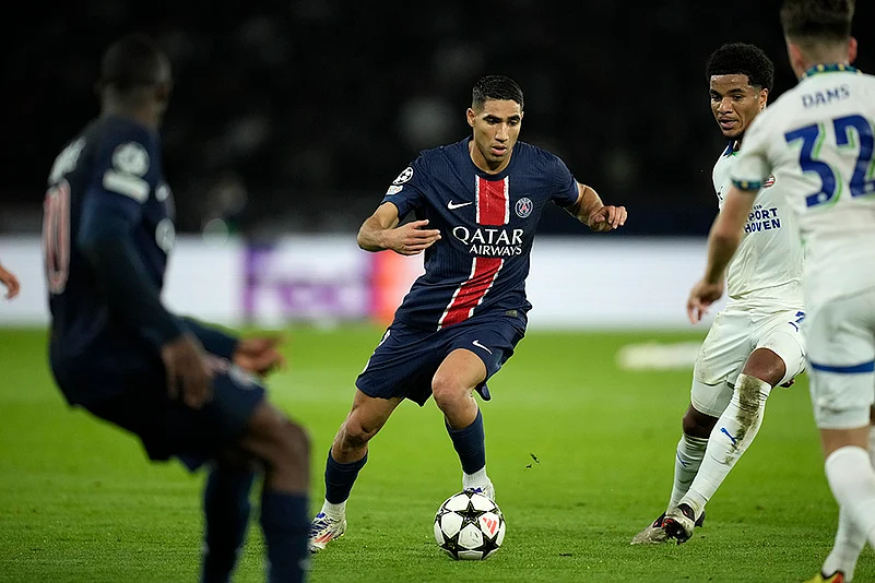 2024-25 UEFA Champions League soccer Paris Saint-Germain vs PSV Eindhoven_Achraf Hakimi