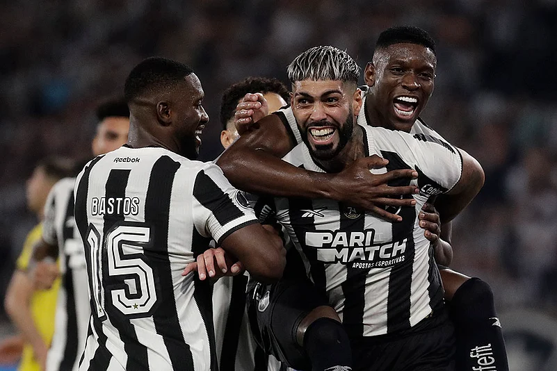 2024-25 UEFA Champions League Atletico Madrid Vs LOSC Lille soccer gallery_Alexander Barboza