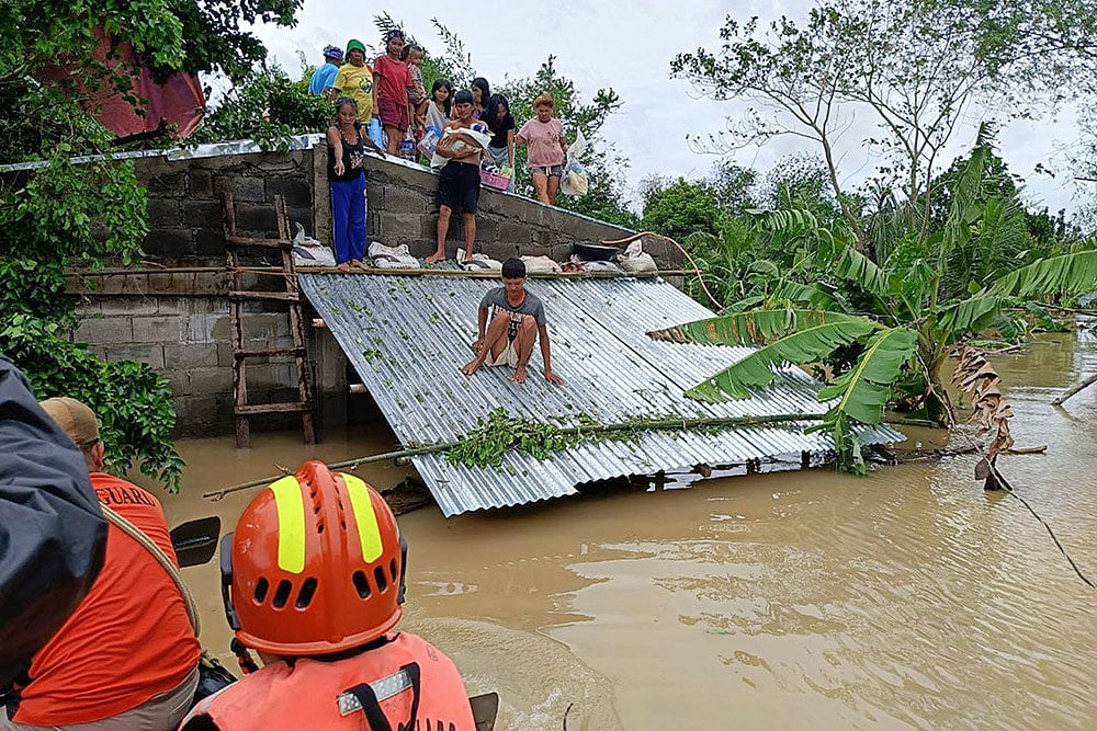 Philippines Albay province Tropical Storm Kristine (Trami)_floods at Libon, Albay province