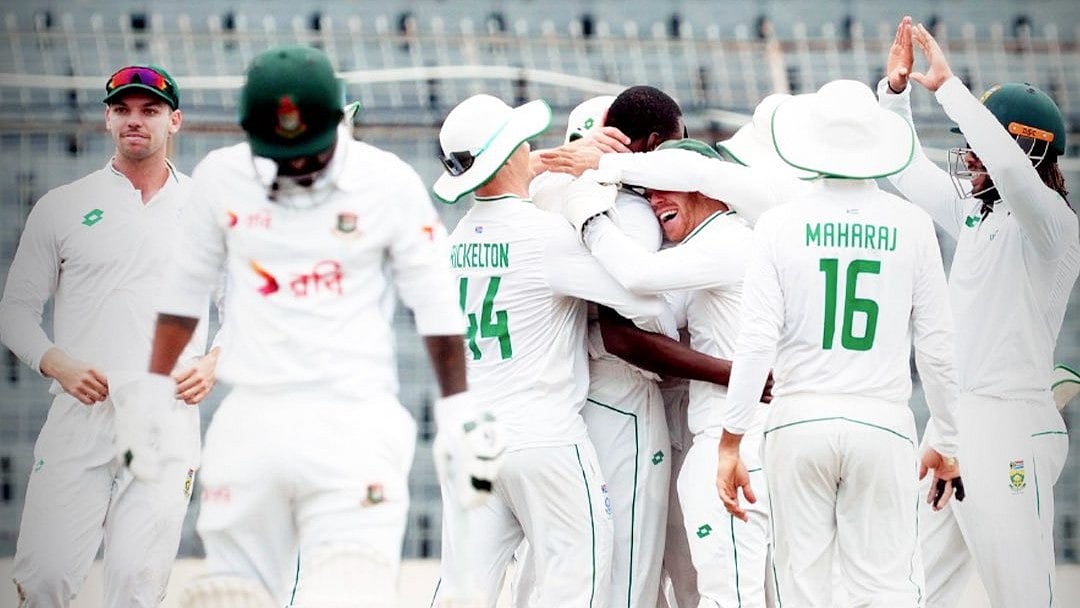 Photo: X | Proteas Men : South African players celebrating the dismissal of Bangladesh batter.