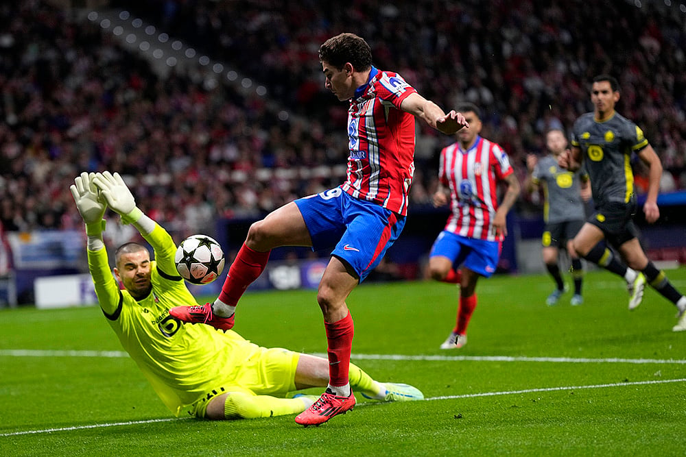 2024-25 UEFA Champions League Atletico Madrid Vs LOSC Lille soccer gallery_Lucas Chevalier