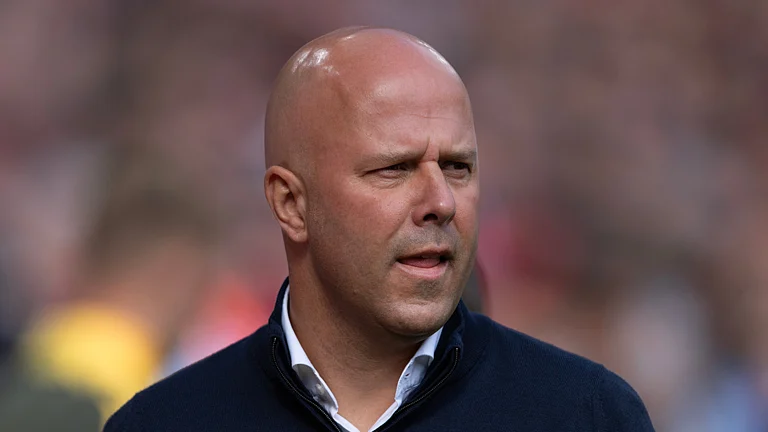Liverpool head coach Arne Slot - null